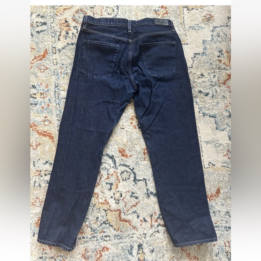 Size 30 Goldsign brand dark wash straight leg jeans - Picture 2 of 3